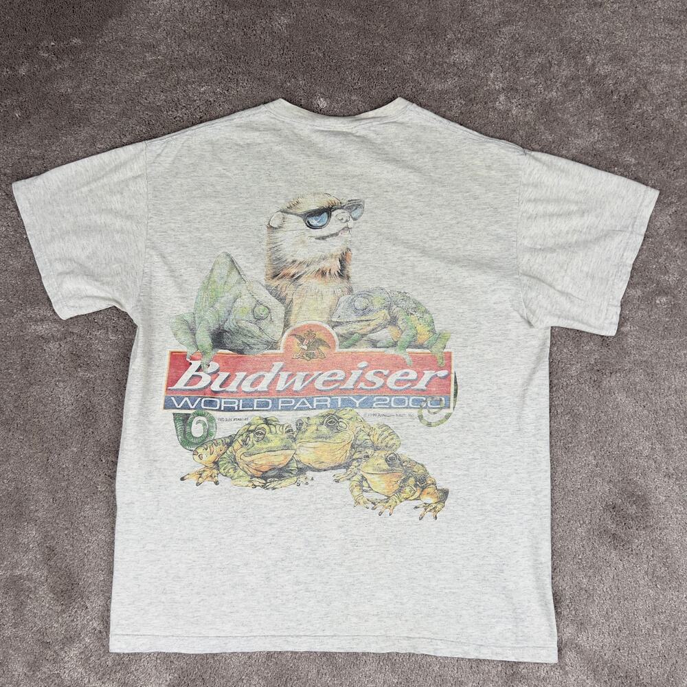 Vtg Budweiser World Party 2000 Size L Gray T-shirt Y2K Millennium Frog Beer